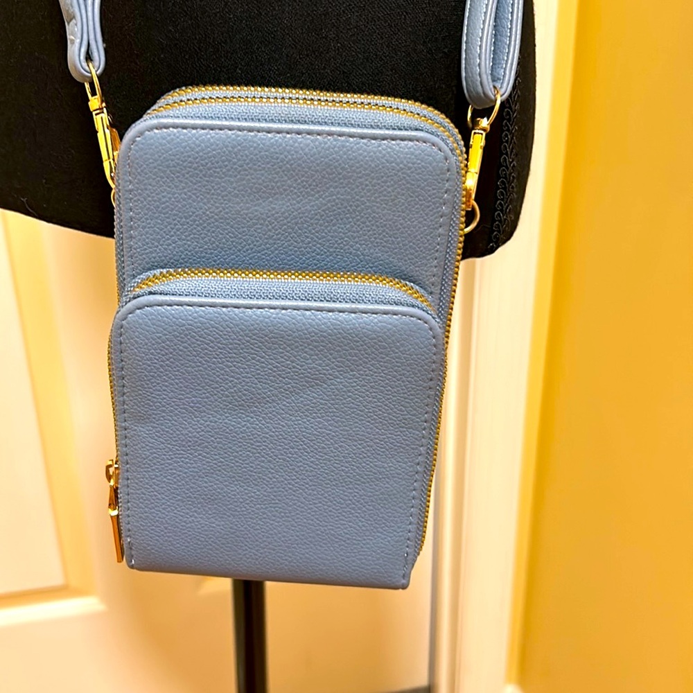 Elegant Blue Crossbody Bag
